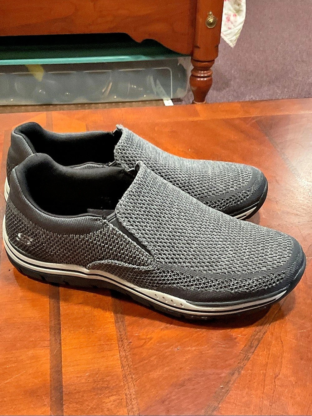 Skechers Relaxed Fit Expected Avillo Black & Gray Sneakers